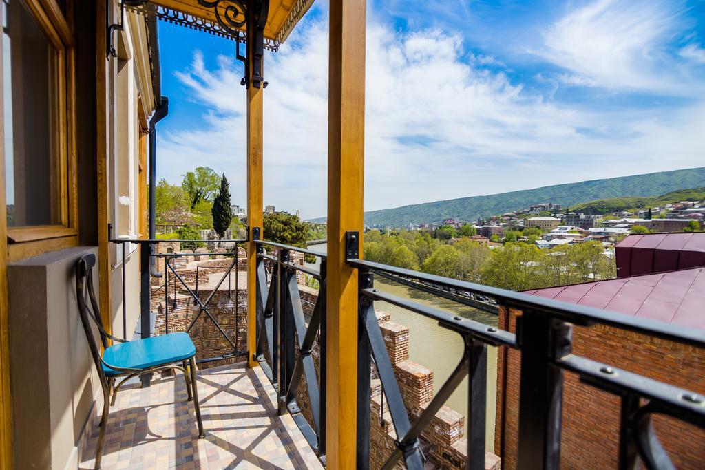 Metekhi'S Galavani Hotel Tiflis Exterior foto