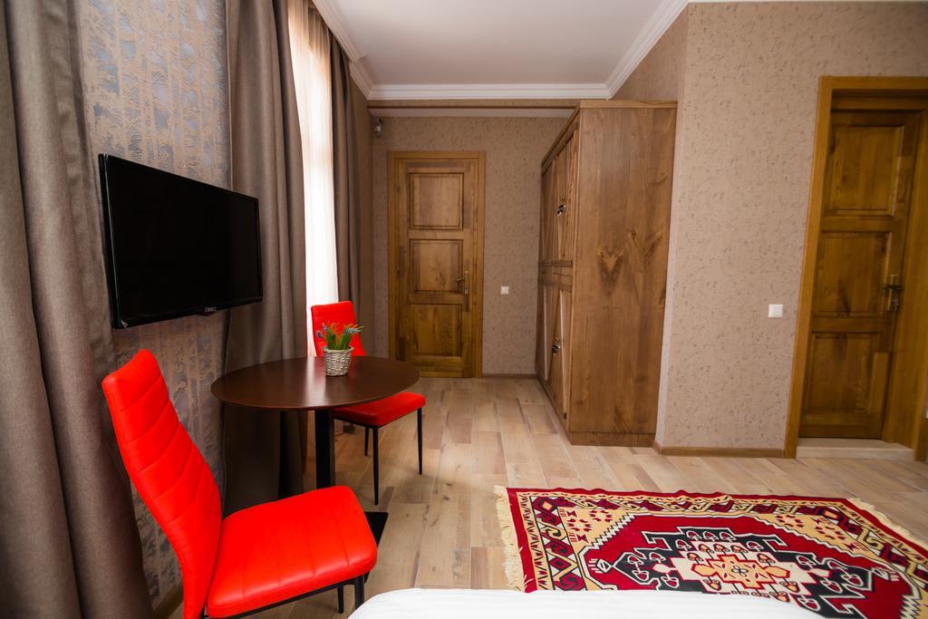 Metekhi'S Galavani Hotel Tiflis Exterior foto